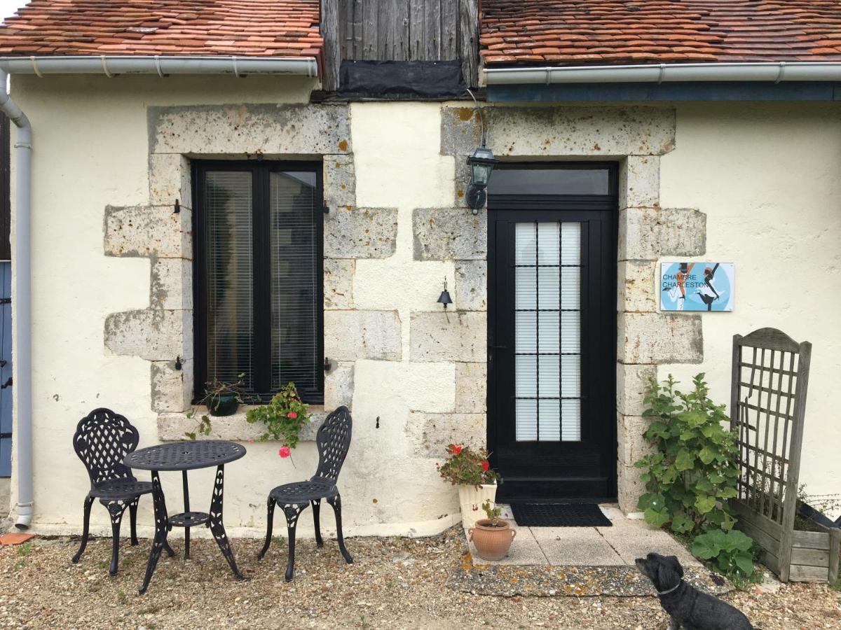 Bed and Breakfast A L Epoque Bouges  Exterior foto